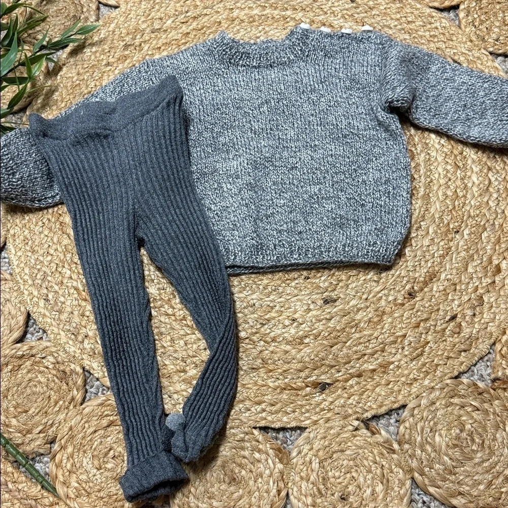 Zara Ribbed Legging And unbrand Boxy Sweater. 18-24 mo